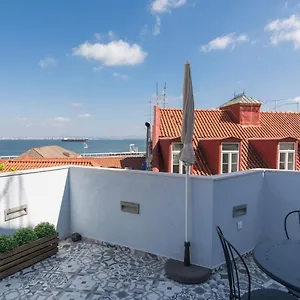  Apartment Terrace & River View In Alfama Portugal